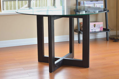 Othello Round Dining Table